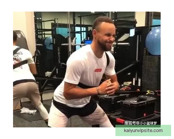 库里赞文班天然天赋与独特比赛态度极具感染力
